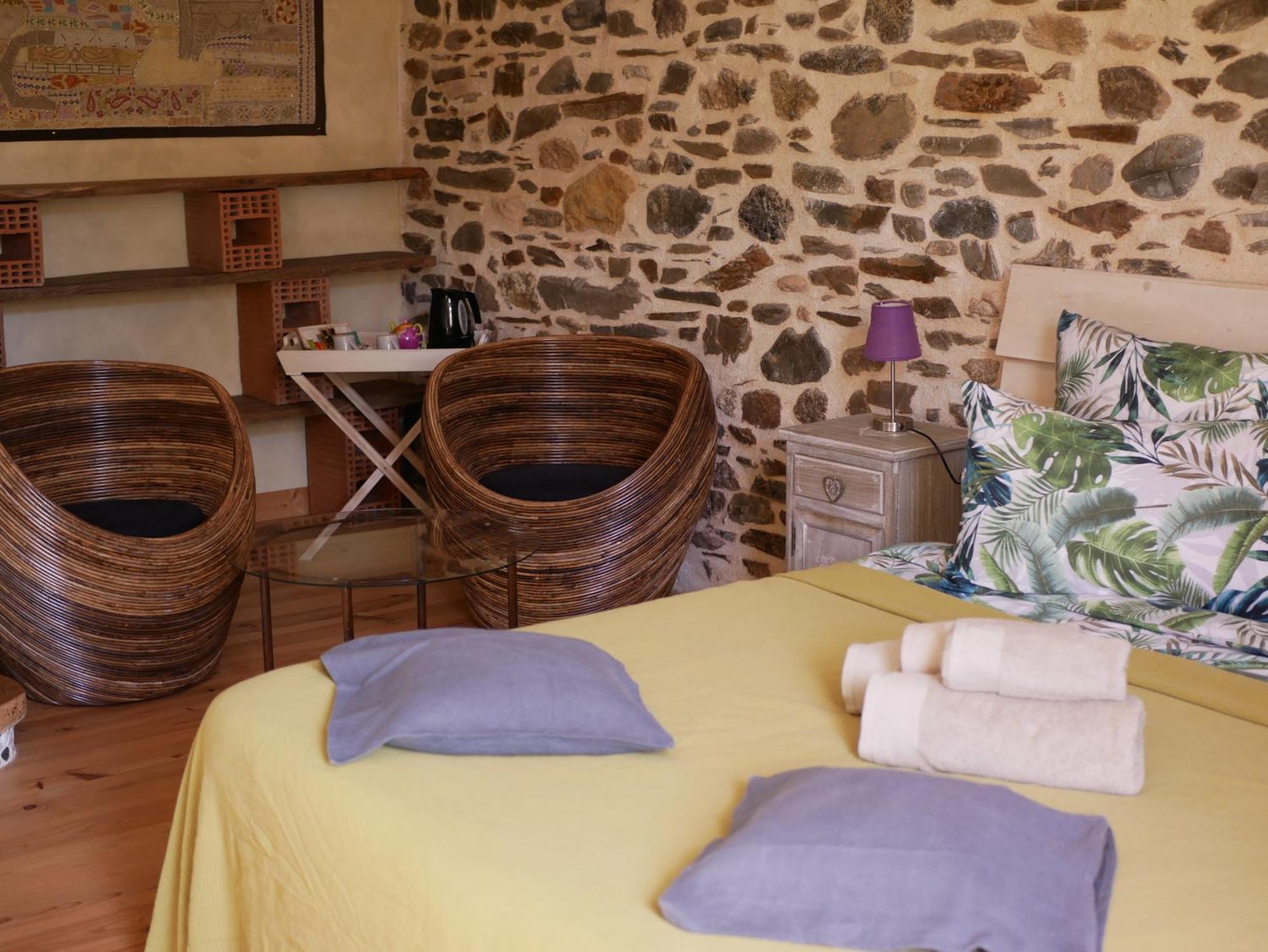 Les Jardins De Lumiere Bed & Breakfast Brusque Exterior photo