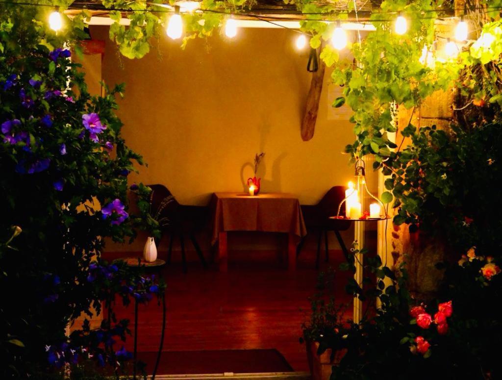 Les Jardins De Lumiere Bed & Breakfast Brusque Exterior photo