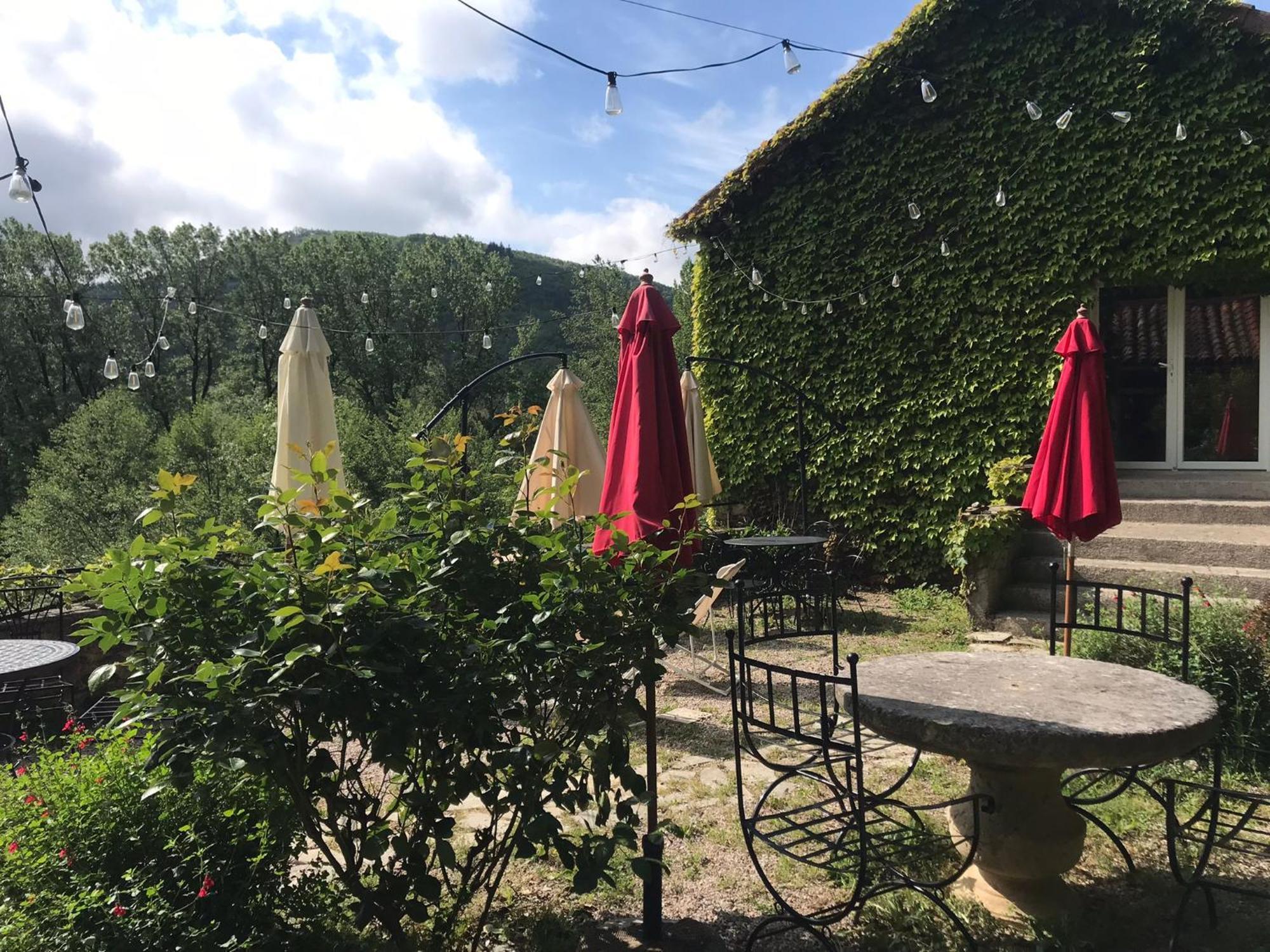 Les Jardins De Lumiere Bed & Breakfast Brusque Exterior photo